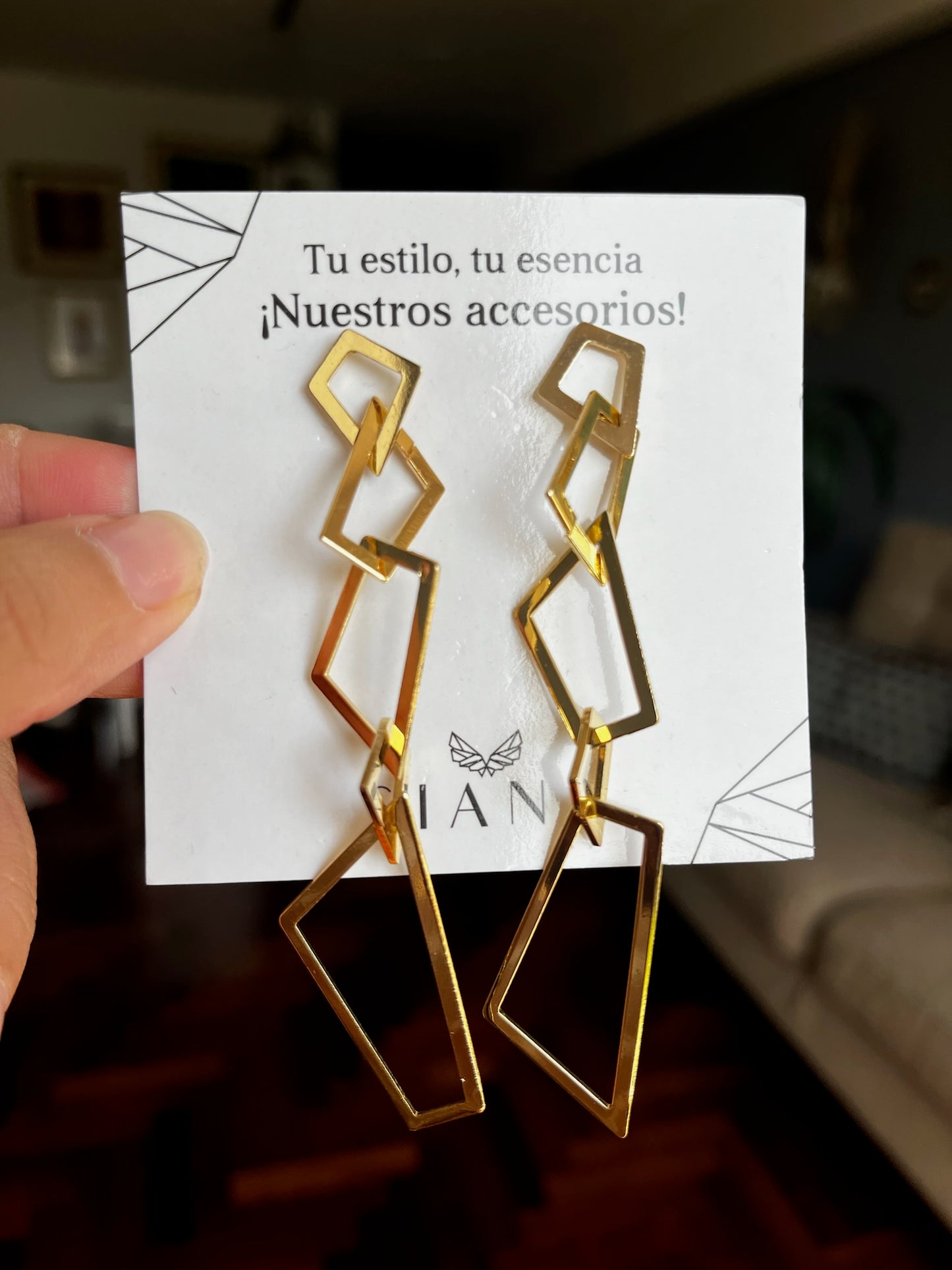 Aretes Atria