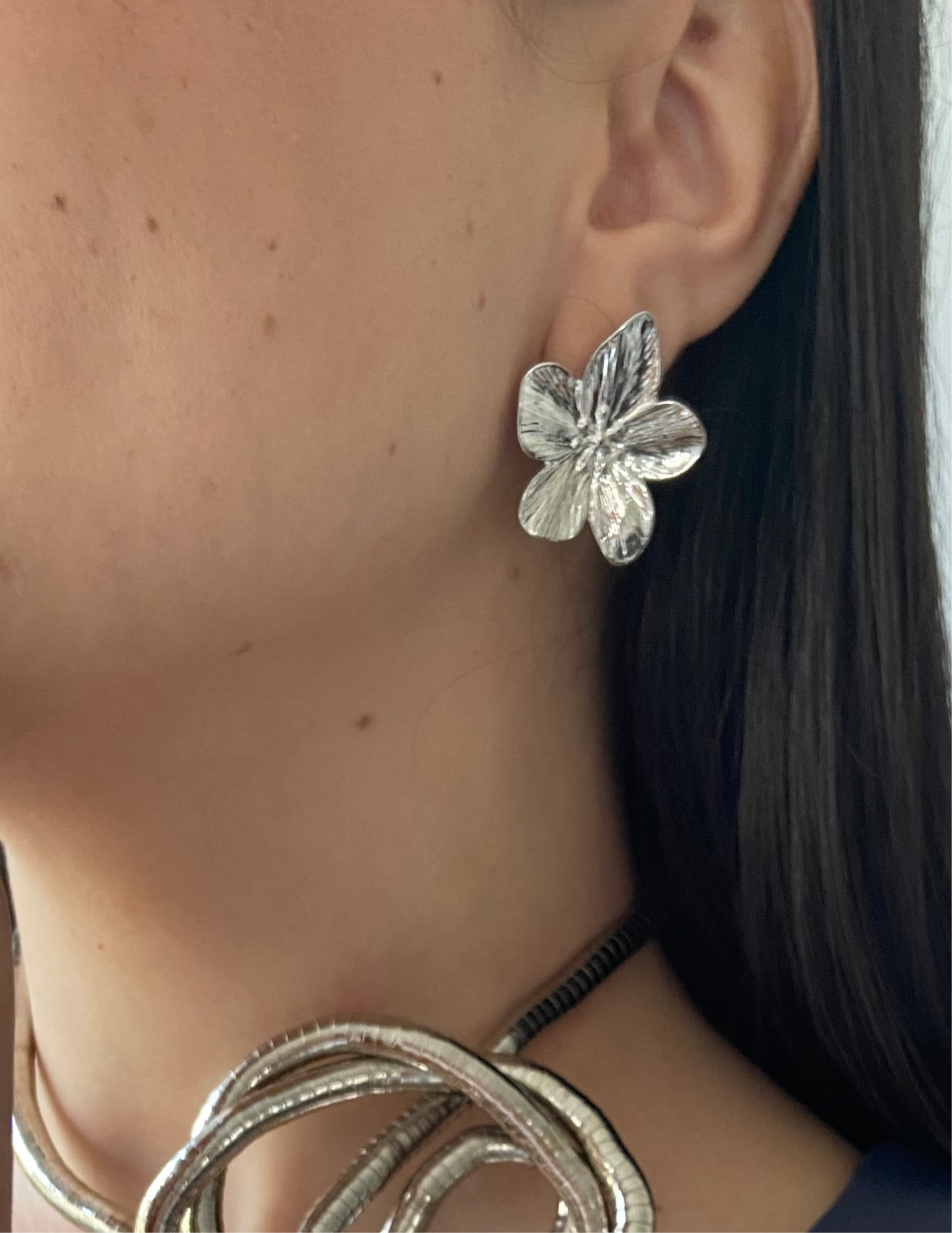 Aretes Silver Flower