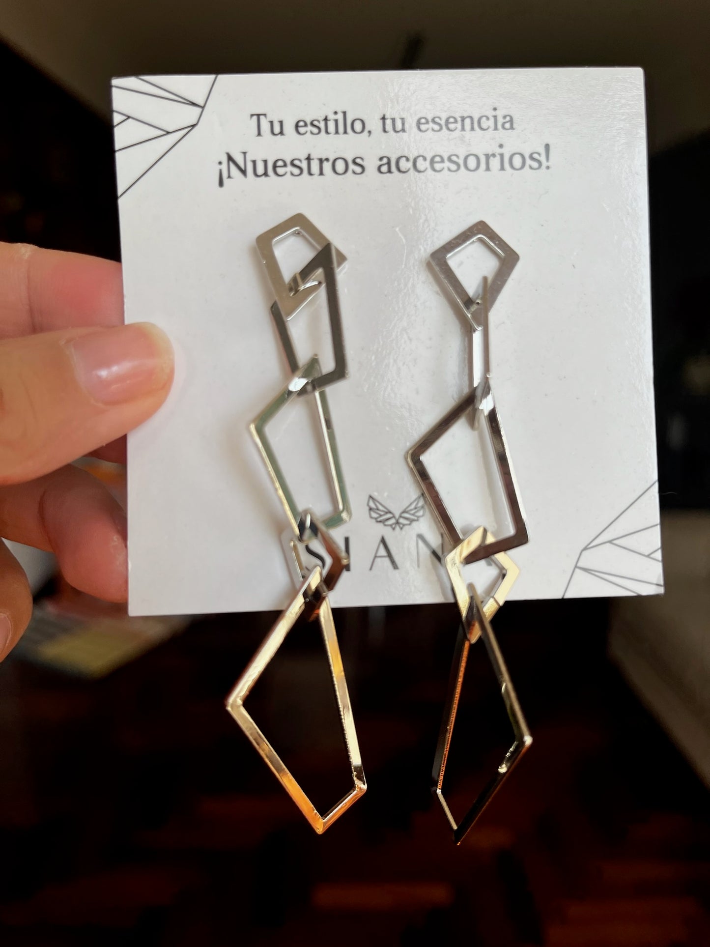 Aretes Atria